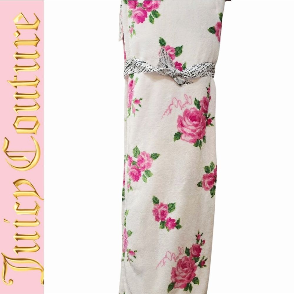 Juicy Couture‎ Home Plush King Size Floral Throw Blanket